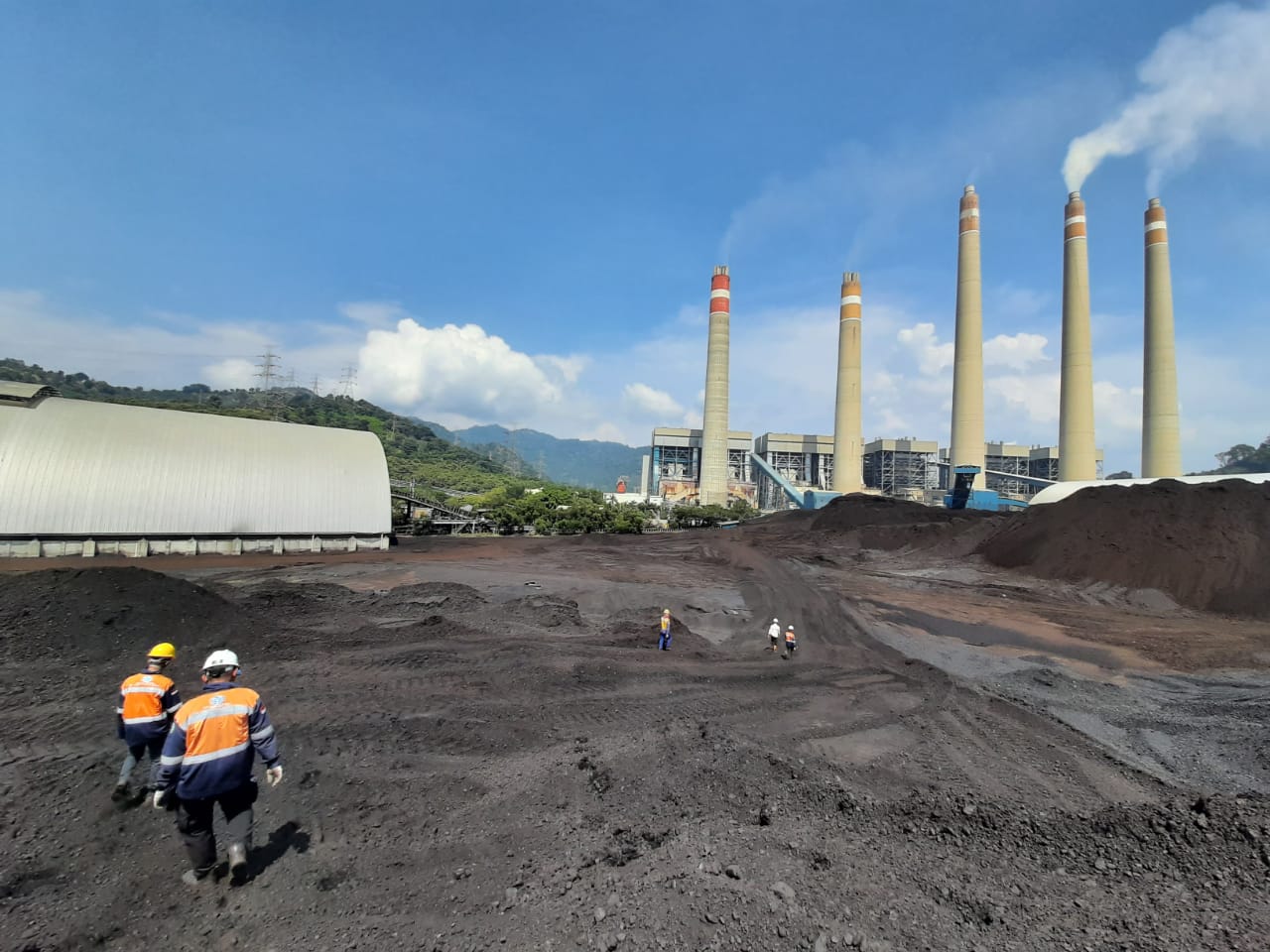 Batu Bara Masih Jadi Bahan Bakar Termurah untuk Pembangkit Listrik